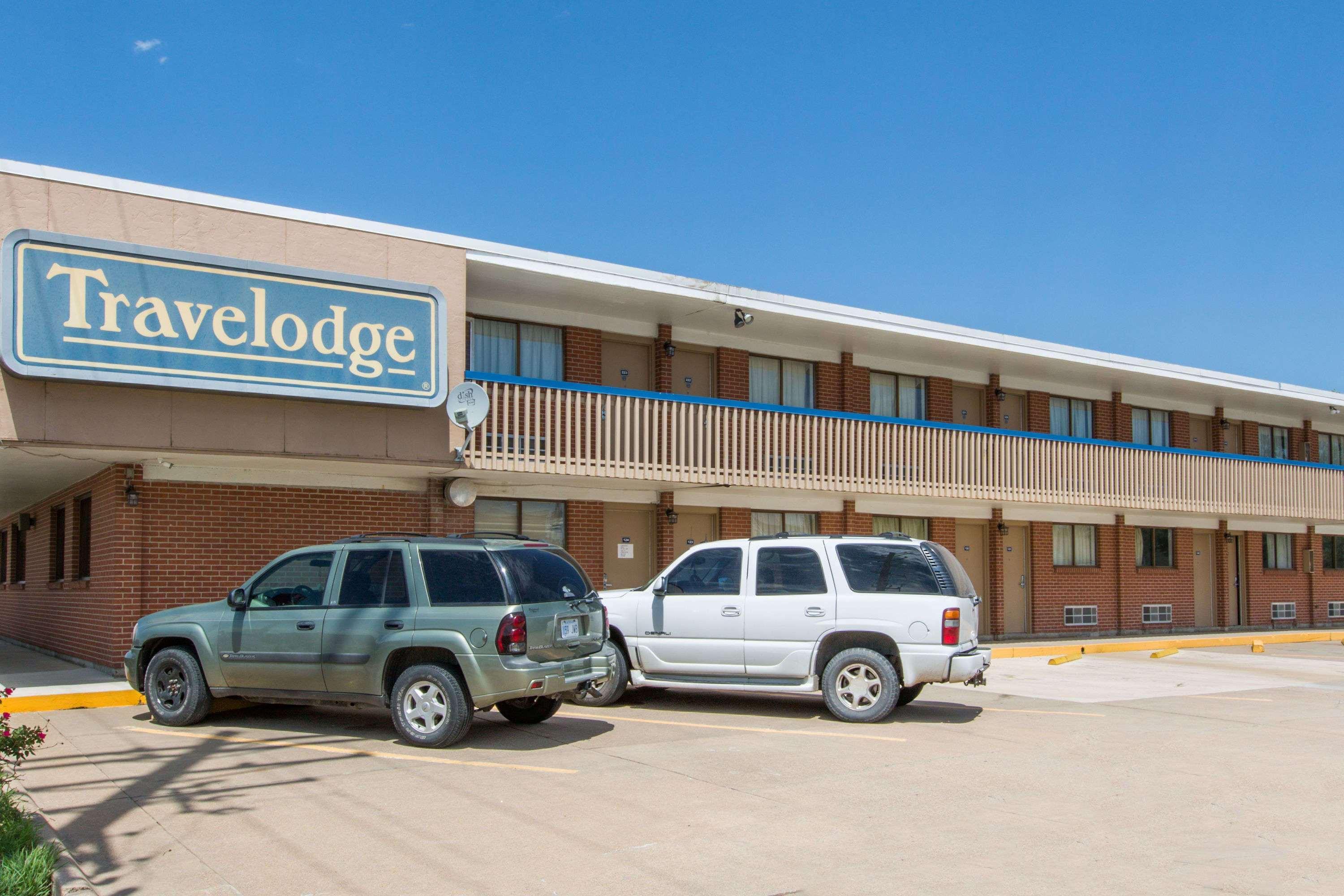 Travelodge By Wyndham Great Bend Εξωτερικό φωτογραφία